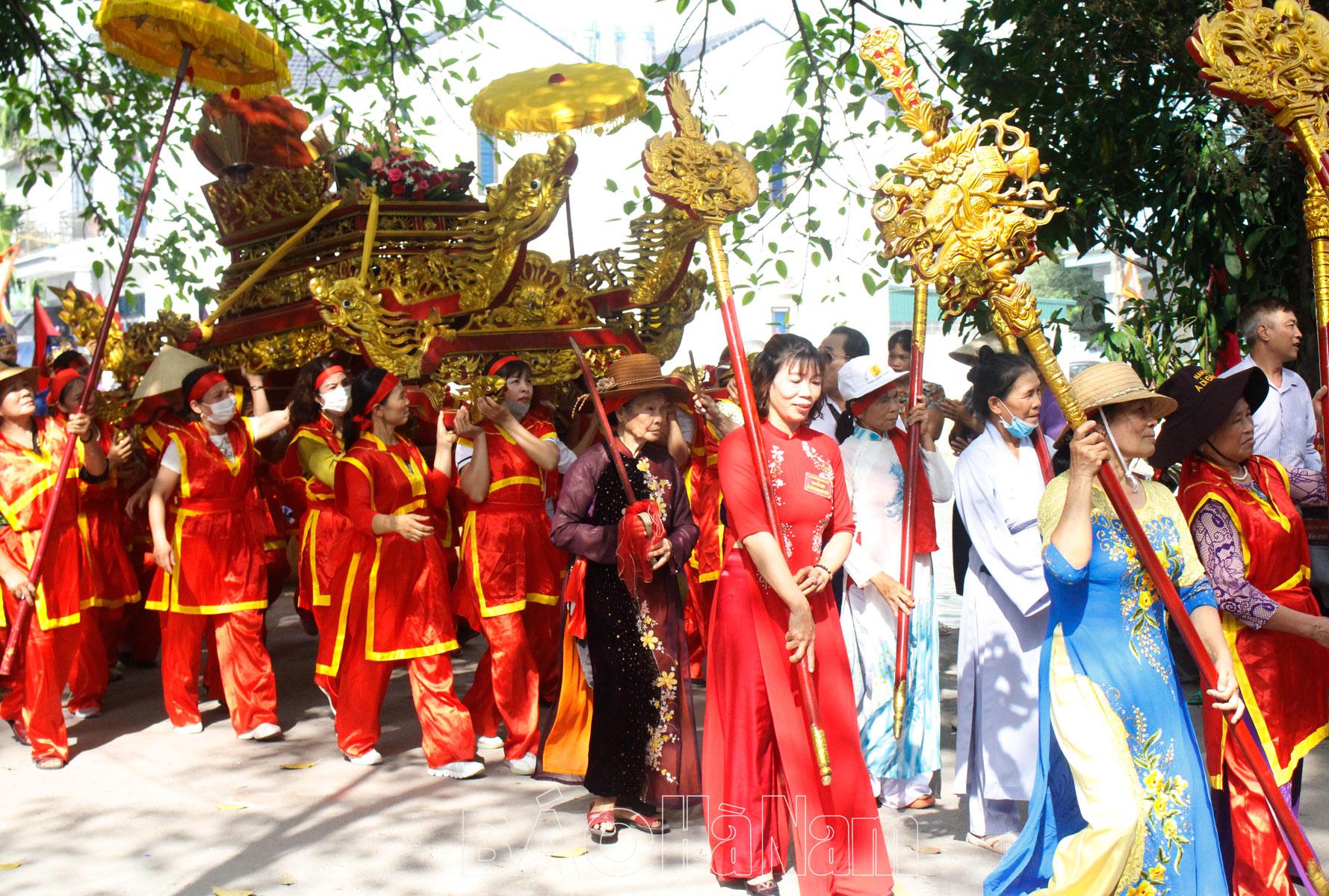 Khánh thành trùng tu đình Phú Viên