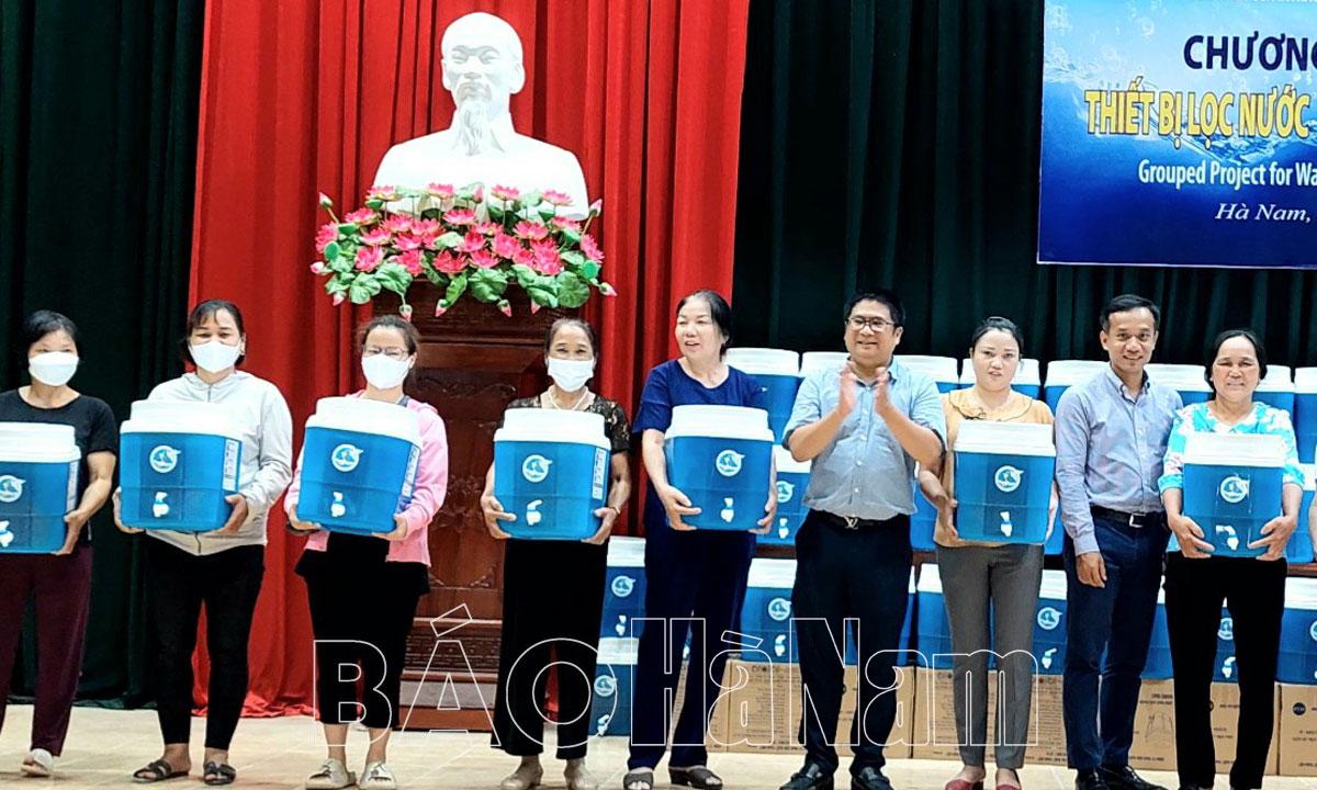 9 nghìn hội viên phụ nữ được tặng bình gốm lọc nước Ecozen - 25 miễn phí