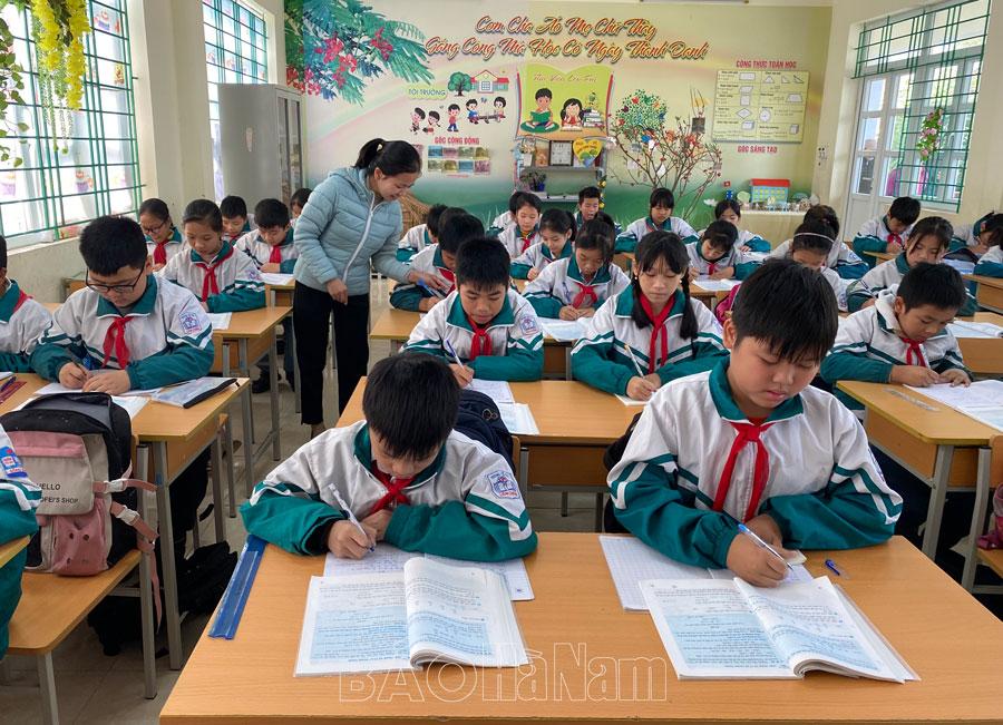 Ghi nhận phong trào thi đua “Dạy tốt - Học tốt” ở Trường Tiểu học Liêm Chính