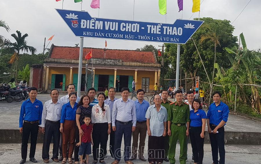 Tuổi trẻ Vũ Bản nỗ lực góp sức xây dựng quê hương