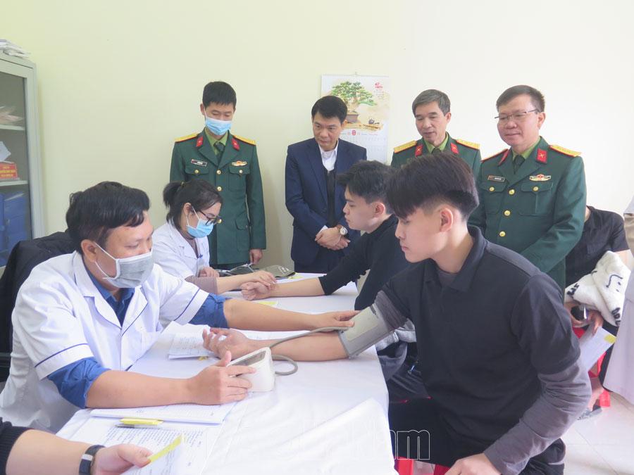 Quyết tâm hoàn thành công tác tuyển quân năm 2023 với chất lượng cao