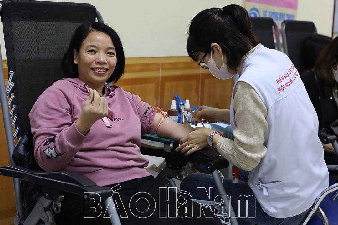 Khai mạc chương trình Chủ nhật đỏ lần thứ XV tại Hà Nam