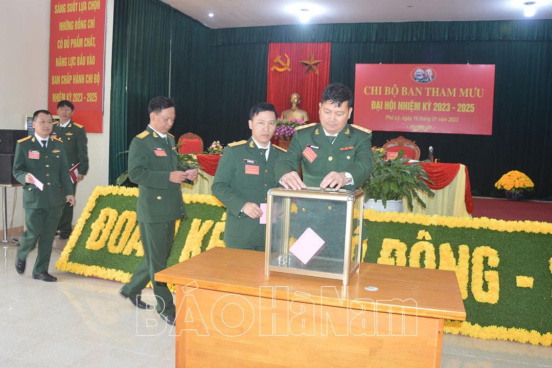 Chi bộ Ban Tham mưu (Đảng bộ Quân sự thành phố Phủ Lý) tổ chức đại hội nhiệm kỳ 2023-2025