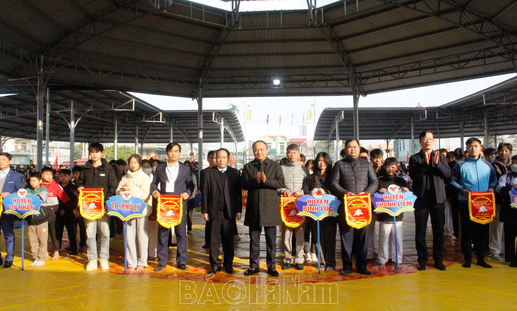 Khai mạc Giải vật Mùa xuân thượng võ Cúp Agribank năm 2023