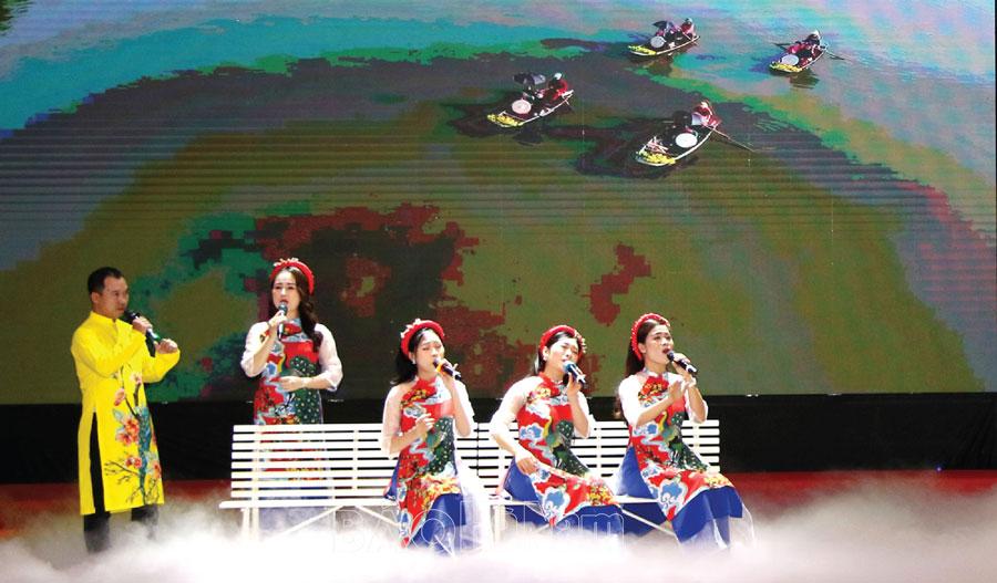 Tiếp tục xây dựng và phát triển văn học nghệ thuật trong thời kỳ mới