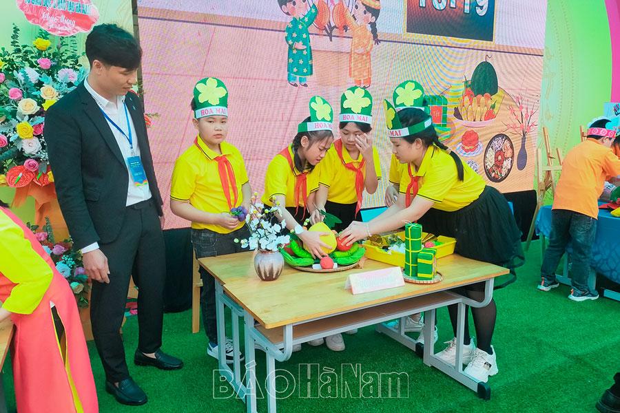 Phòng GD&ĐT huyện Thanh Liêm tổ chức "Ngày hội Mỹ thuật" cấp tiểu học, năm học 2022-2023