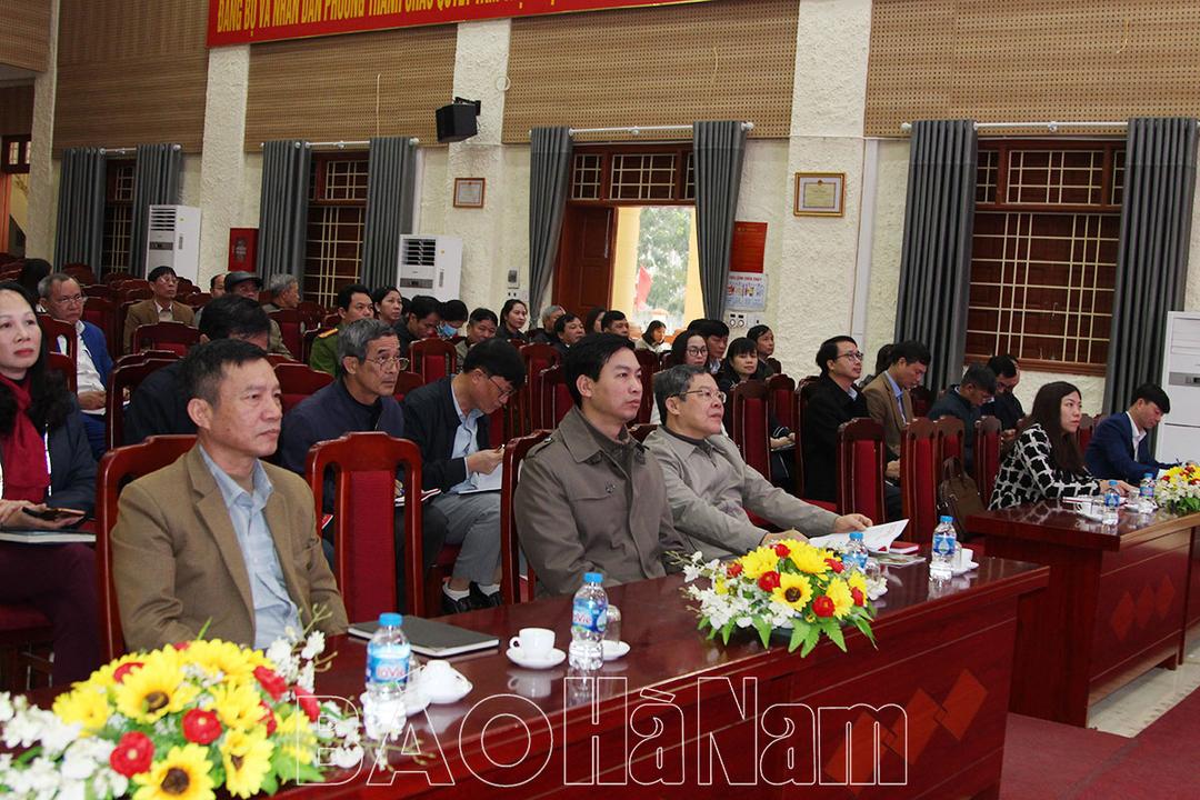 Ban Tuyên giáo Thành ủy Phủ Lý phối hợp tổ chức quán triệt chuyên đề về nhận diện, đấu tranh, phản bác thông tin xấu độc trên mạng xã hội