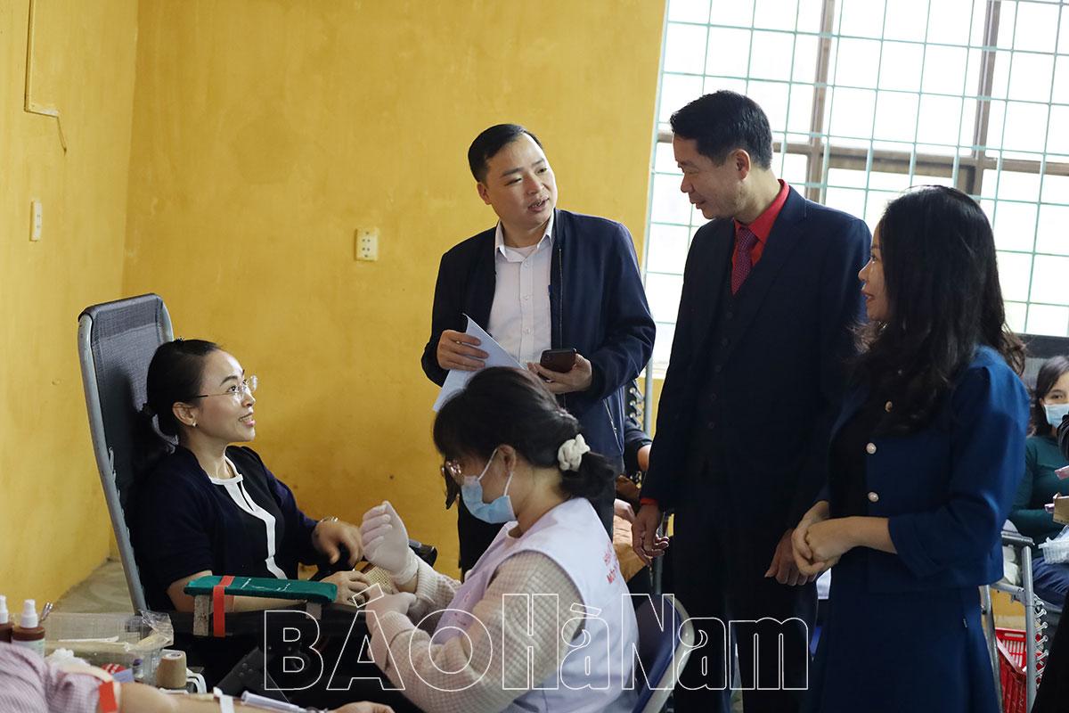 Ngành Y tế hưởng ứng Lễ hội Xuân hồng 2023