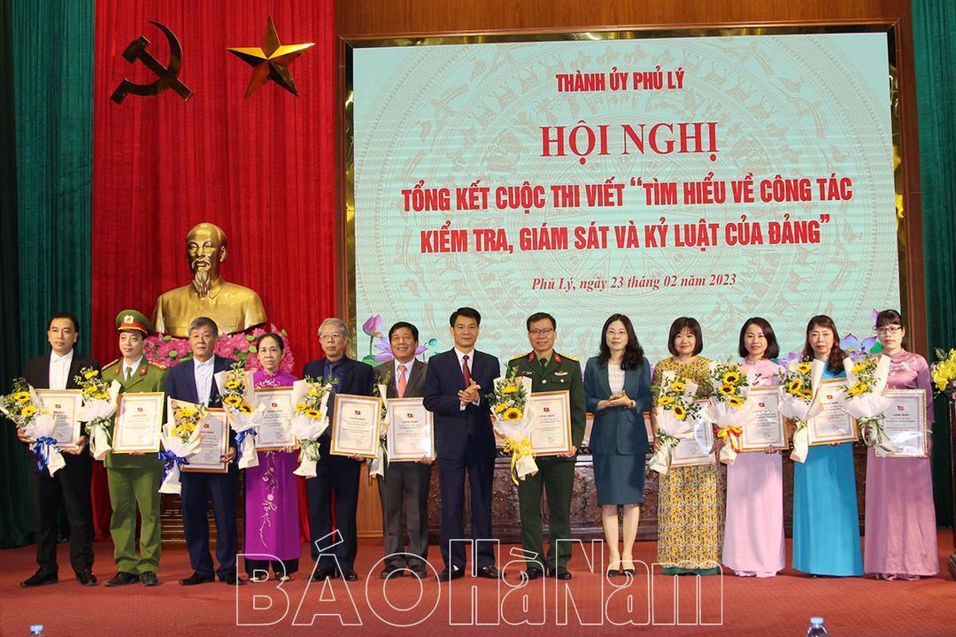 Thành ủy Phủ Lý tổng kết Cuộc thi viết “Tìm hiểu về công tác KTGS và kỷ luật của Đảng”