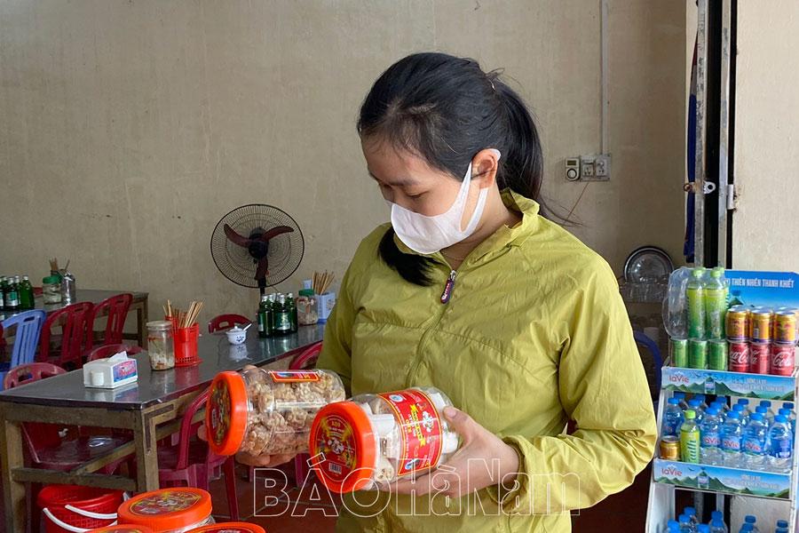 Nở rộ các dịch vụ “ăn theo” mùa lễ hội đầu năm