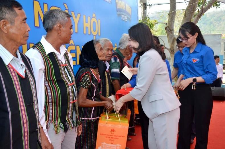 Khởi động Tháng Thanh niên 2023 với chủ đề "Tuổi trẻ tiên phong chuyển đổi số"