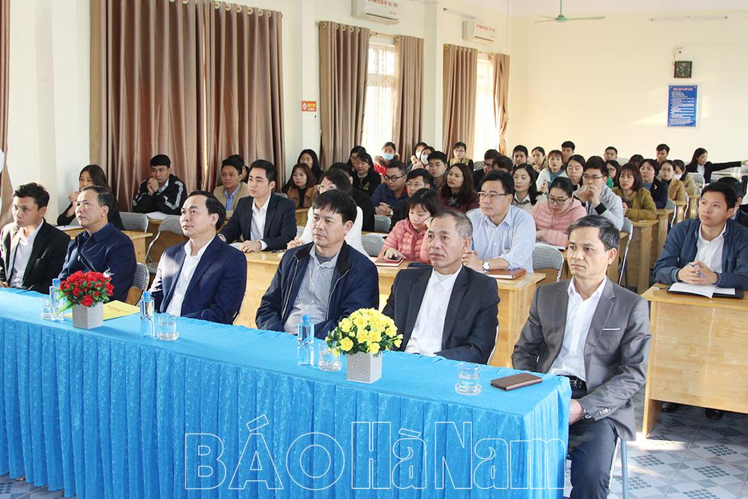 BTV Đảng ủy Khối các cơ quan tỉnh khai giảng Lớp bồi dưỡng lý luận chính trị cho đảng viên mới