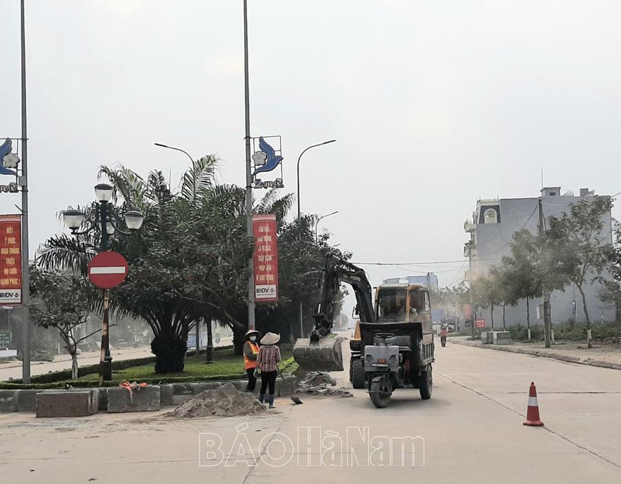 Đẩy nhanh tiến độ thi công các dự án giao thông trọng điểm trên địa bàn thành phố Phủ Lý