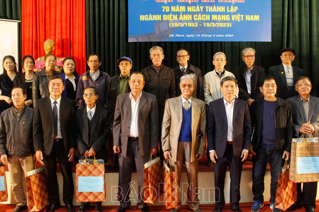 Gặp mặt kỷ niệm 70 năm ngày Điện ảnh Cách mạng Việt Nam