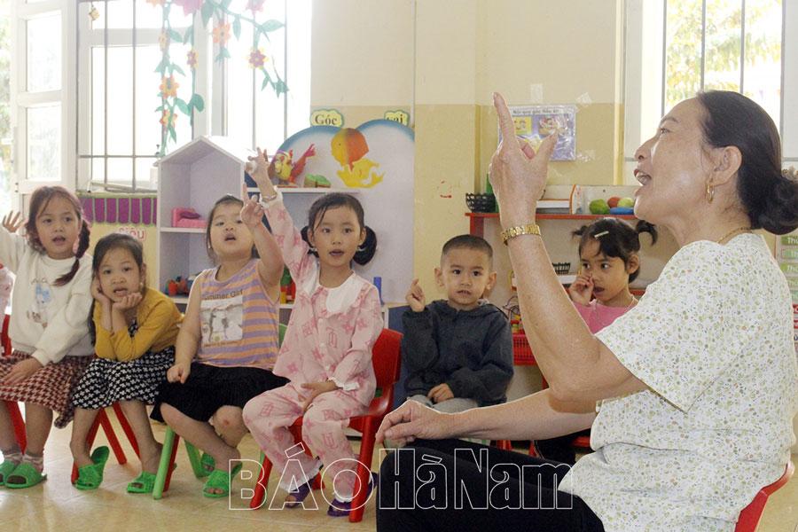 Lưu giữ tục hát trống quân Liêm Thuận