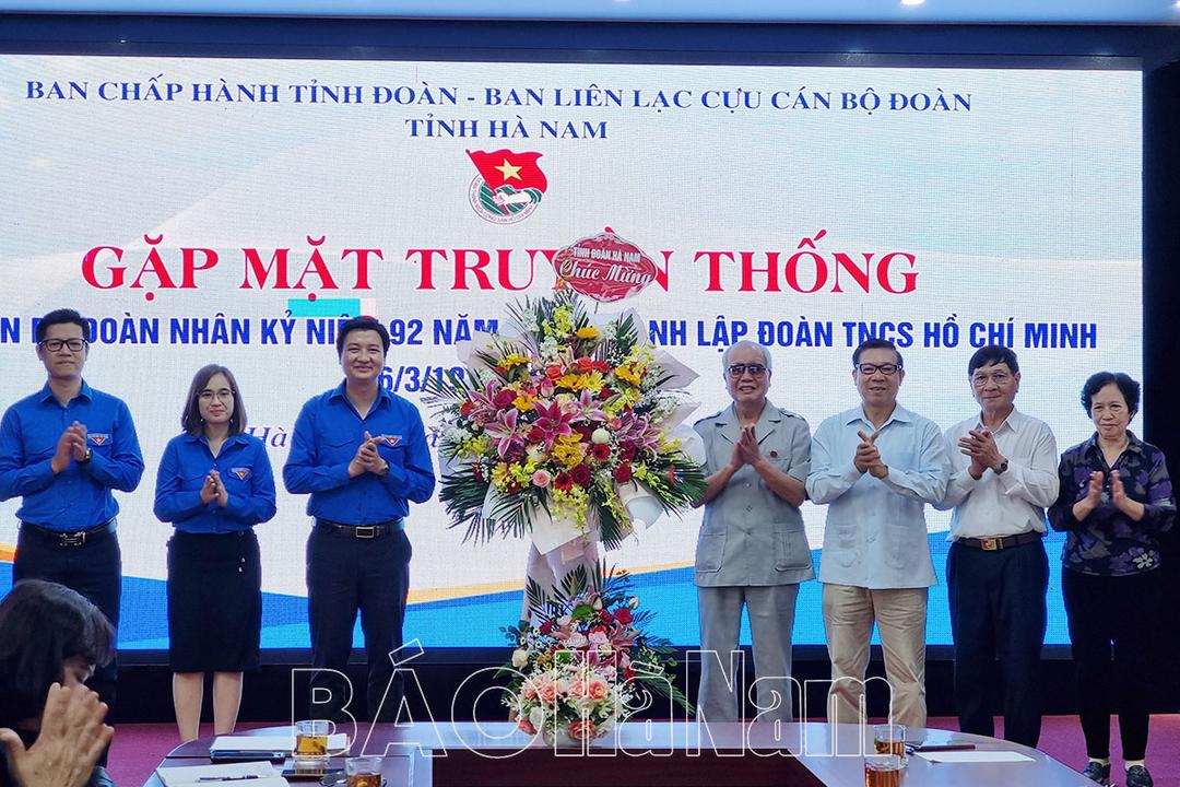 Gặp mặt truyền thống cựu cán bộ Đoàn qua các thời kỳ