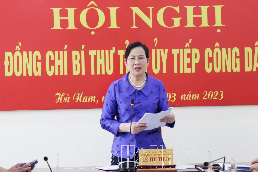 Đồng chí Bí thư Tỉnh ủy Lê Thị Thủy tiếp công dân định kỳ tháng 3