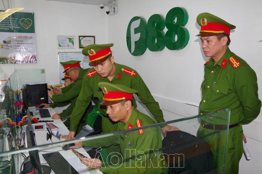Đồng loạt kiểm tra 6 chi nhánh kinh doanh của Công ty F88 tại Hà Nam