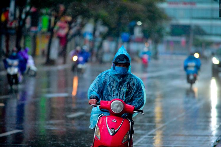 Ngày 6/4, Bắc Bộ và Bắc Trung Bộ chịu ảnh hưởng của không khí lạnh yếu
