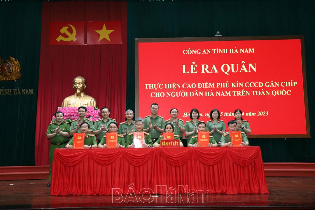 Phát động ra quân thực hiện cao điểm “phủ kín” CCCD gắn chíp cho người dân Hà Nam trên toàn quốc