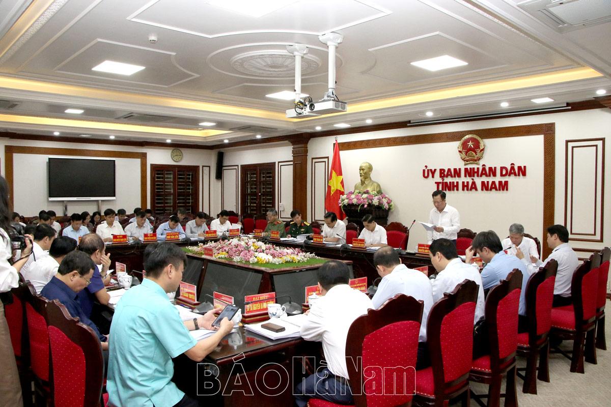 UBND tỉnh thảo luận các nội dung trình tại kỳ họp chuyên đề HĐND tỉnh