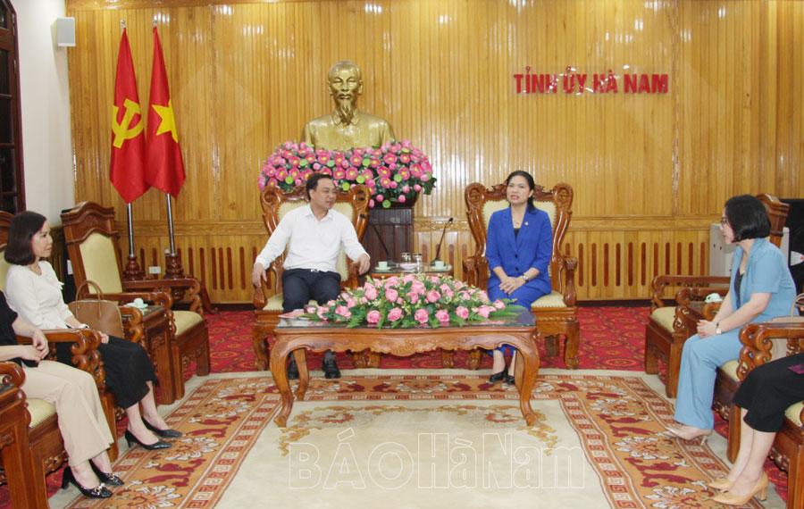 Chủ tịch Hội LHPN Việt Nam Hà Thị Nga thăm và làm việc tại tỉnh Hà Nam