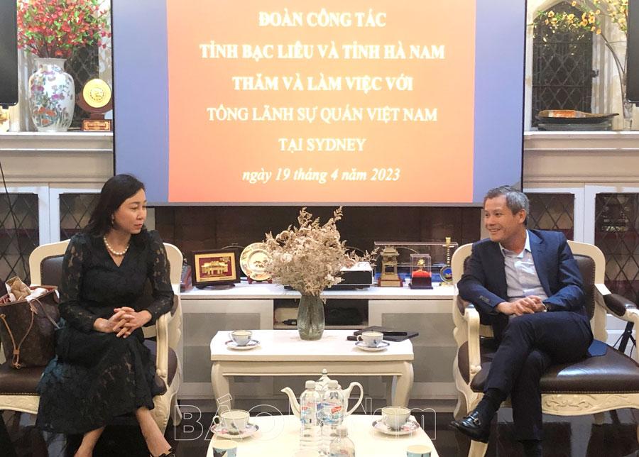 Đồng chí Phó Bí thư Thường trực Tỉnh ủy Đinh Thị Lụa thăm và làm việc tại Australia