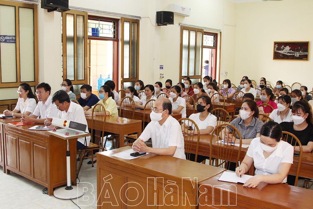 Huyện ủy Thanh Liêm khai giảng lớp nhận thức về Đảng cho cán bộ, hội viên phụ nữ