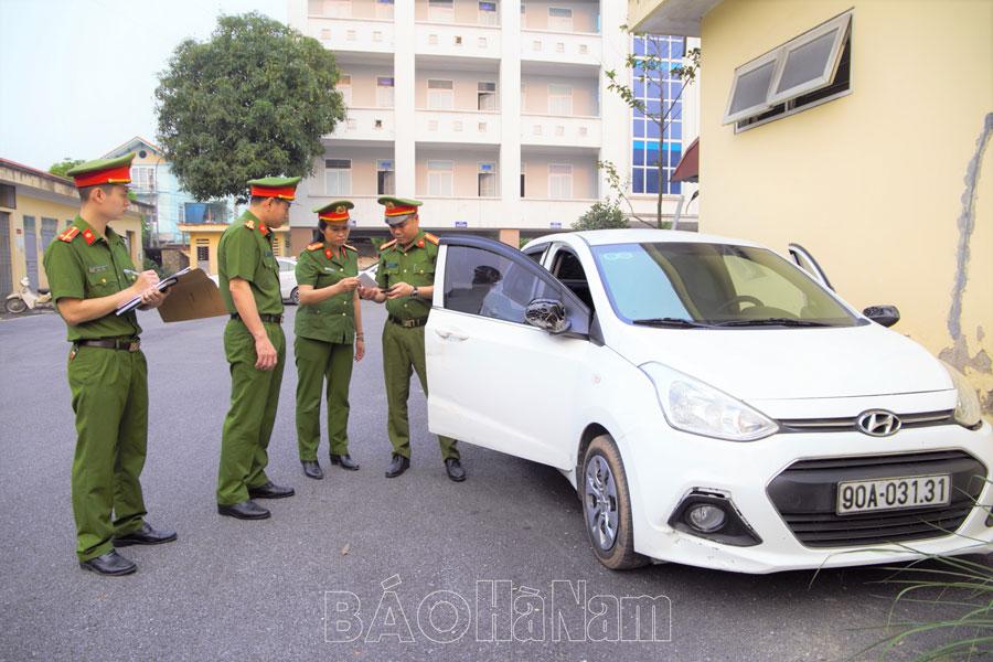Công an TP. Phủ Lý bắt đối tượng cướp taxi sau hơn 8 giờ gây án