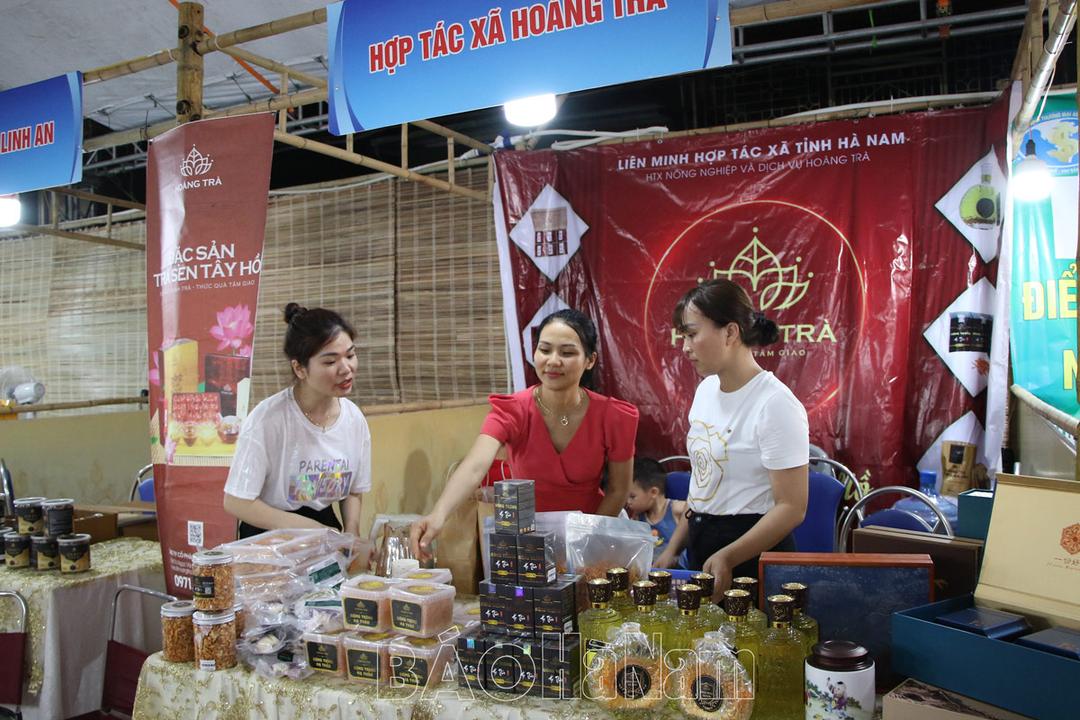 Chủ thể các sản phẩm OCOP cần nghĩ đến chuyện làm giàu từ chính sản phẩm của mình…