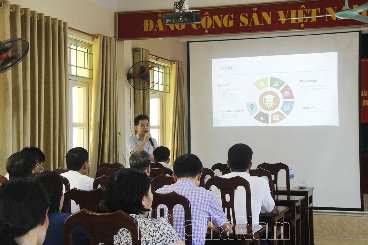 Phòng GD&ĐT thành phố Phủ Lý tổ chức Hội thảo “Giải pháp điểm danh thông minh trong trường học và ứng dụng kết nối nhà trường với gia đình học sinh”