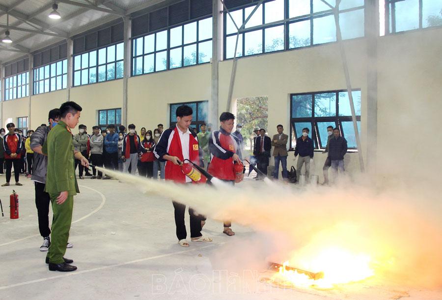 Trường ĐH Công nghiệp Hà Nội cơ sở Hà Nam chú trọng tuyên truyền phòng cháy, chữa cháy