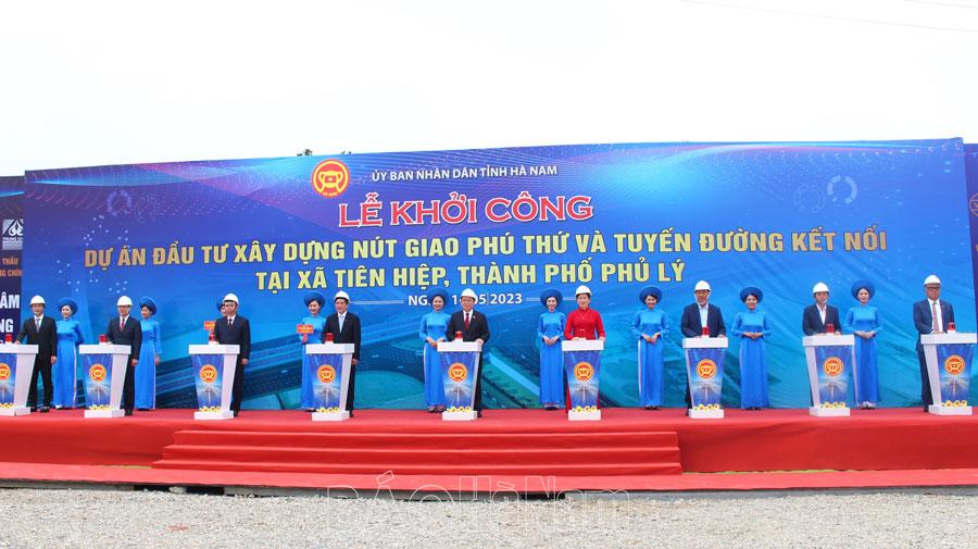 Chủ tịch Quốc hội Vương Đình Huệ dự Lễ khởi công Dự án đầu tư xây dựng nút giao Phú Thứ tại xã Tiên Hiệp