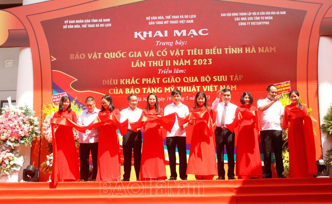 Khai mạc trưng bày “Bảo vật Quốc gia và cổ vật tiêu biểu tỉnh Hà Nam” và triển lãm “Điêu khắc Phật giáo qua bộ sưu tập của  Bảo tàng Mỹ thuật Việt Nam”