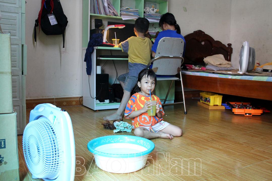 Sự sẻ chia, hỗ trợ nhau giúp “giảm nhiệt” ở các Khu trọ công nhân khi nắng nóng