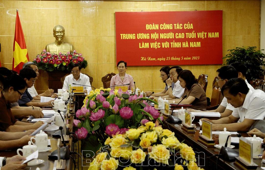 Đoàn công tác Trung ương Hội Người cao tuổi Việt Nam làm việc với tỉnh Hà Nam