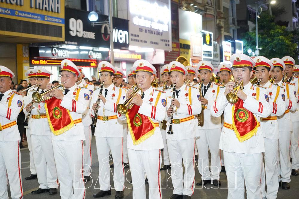 Biểu diễn Nhạc kèn tại phố đi bộ TP. Phủ Lý