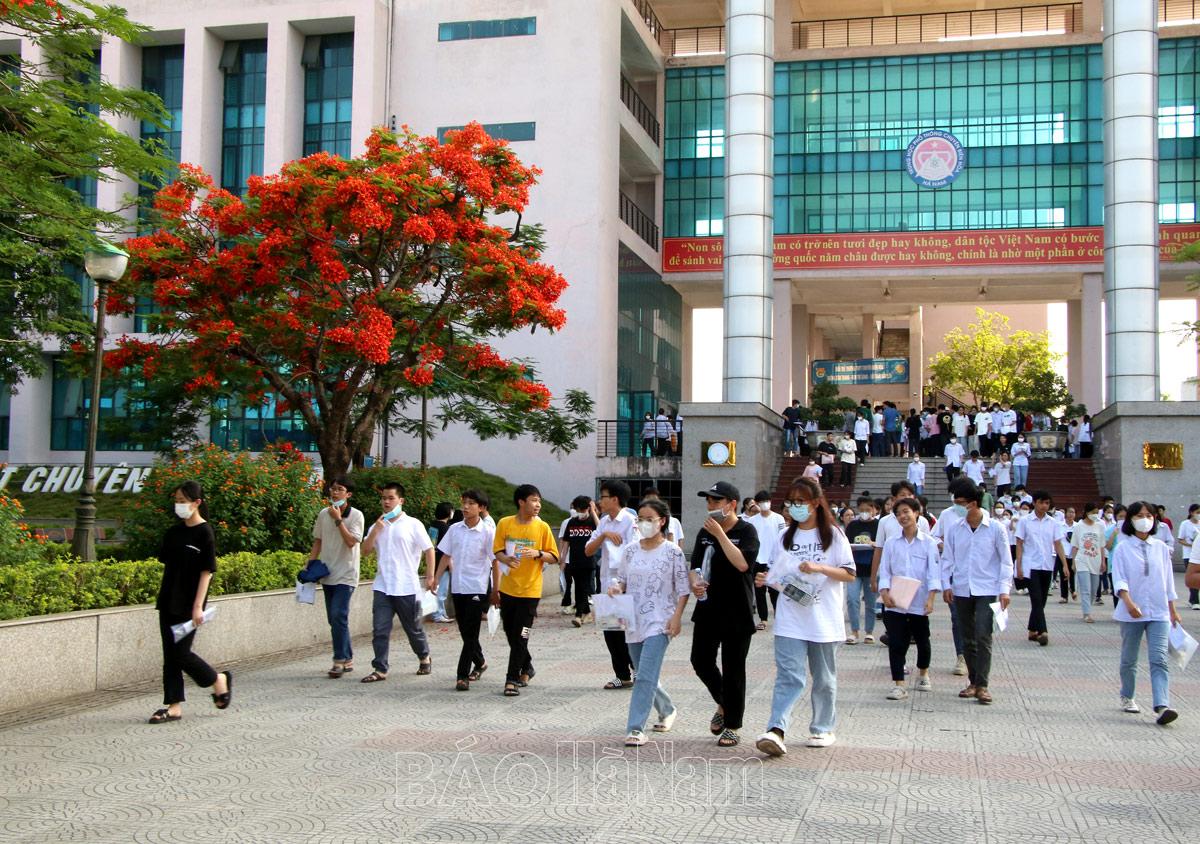 Ngày thi đầu tiên vào lớp 10 THPT Chuyên Biên Hòa: 6 thí sinh vắng thi cả 2 môn Văn và Toán