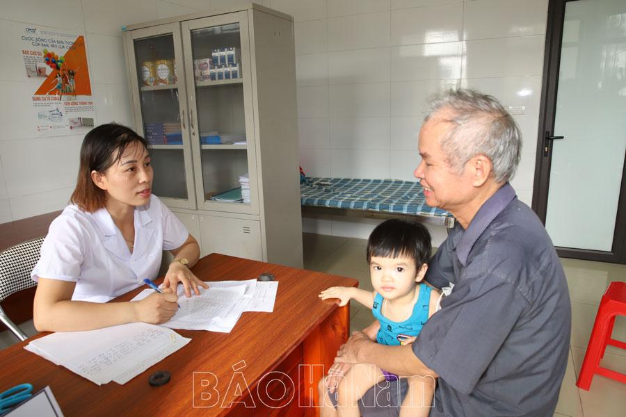 Một cán bộ dân số cơ sở năng nổ, nhiệt tình với công việc