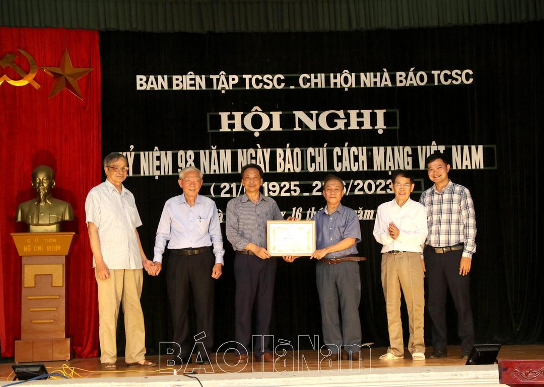 Tạp chí Sông Châu, Hội VHNT Hà Nam tổ chức kỷ niệm 98 năm ngày Báo chí Cách mạng Việt Nam
