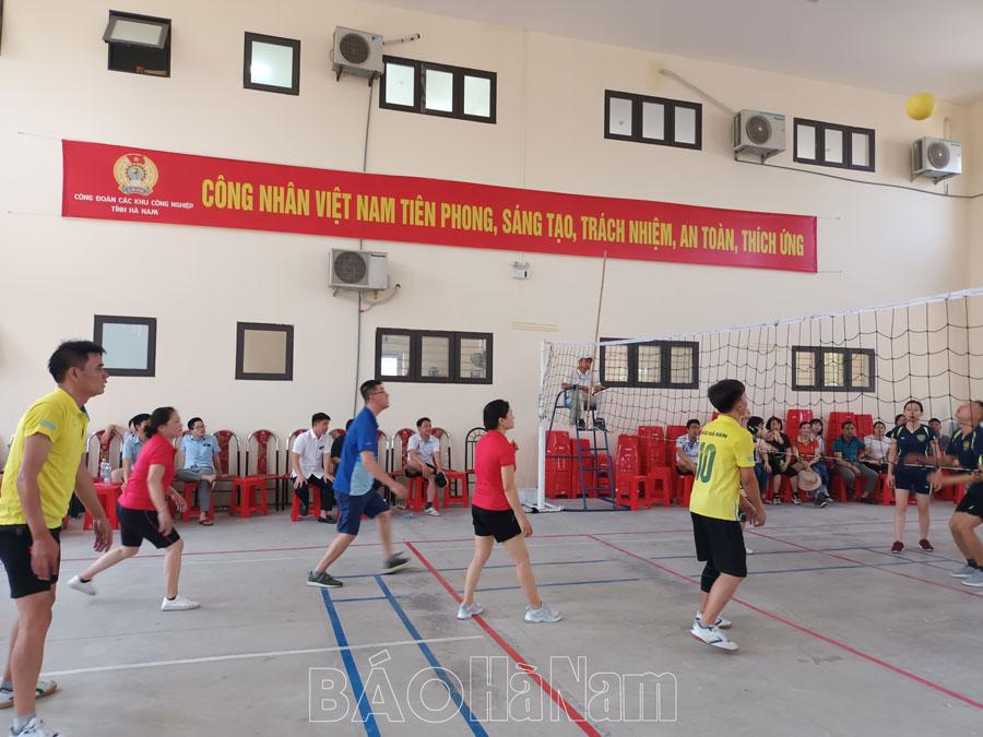 Niềm vui thể thao của cán bộ, phóng viên Báo Hà Nam