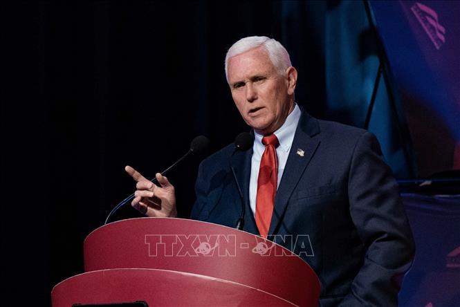Cựu Phó Tổng thống Mỹ Mike Pence bất ngờ thăm Ukraine