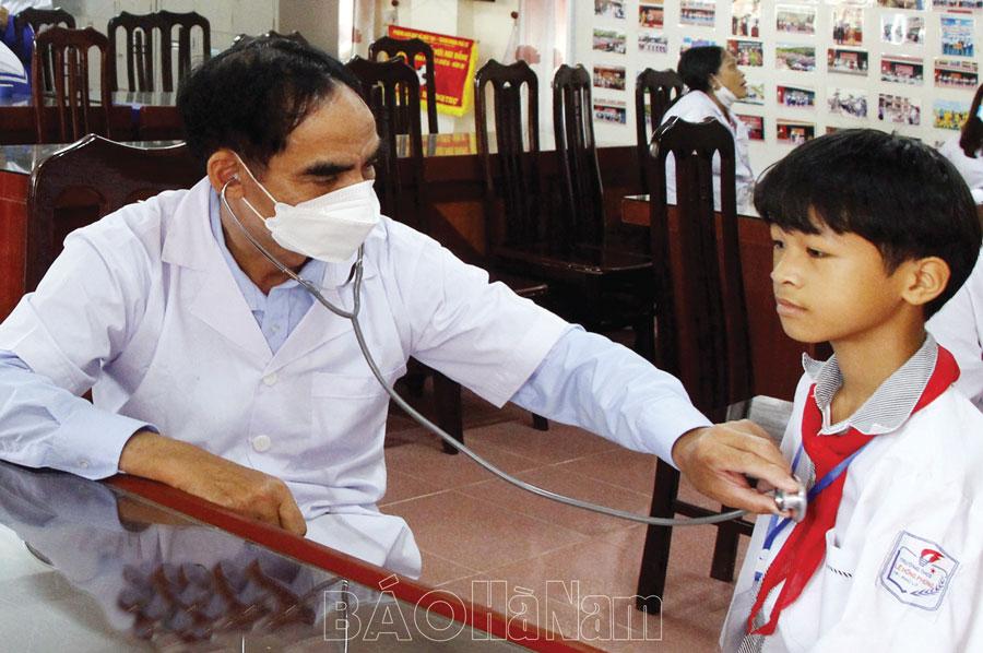 Tăng cường các biện pháp thực hiện tốt bảo hiểm y tế học sinh, sinh viên