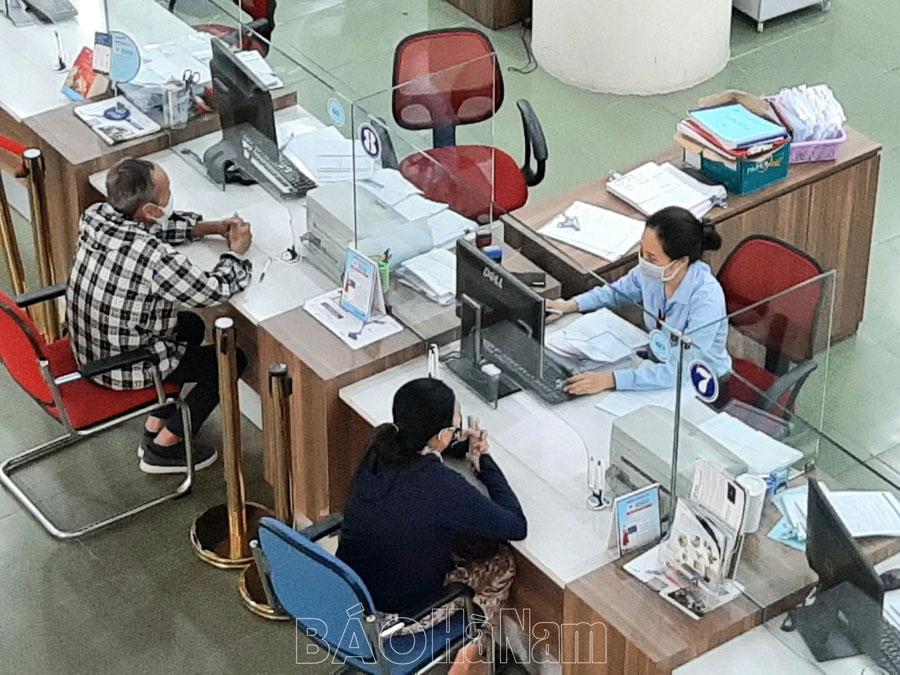 Lãi suất cho vay vẫn ở mức cao