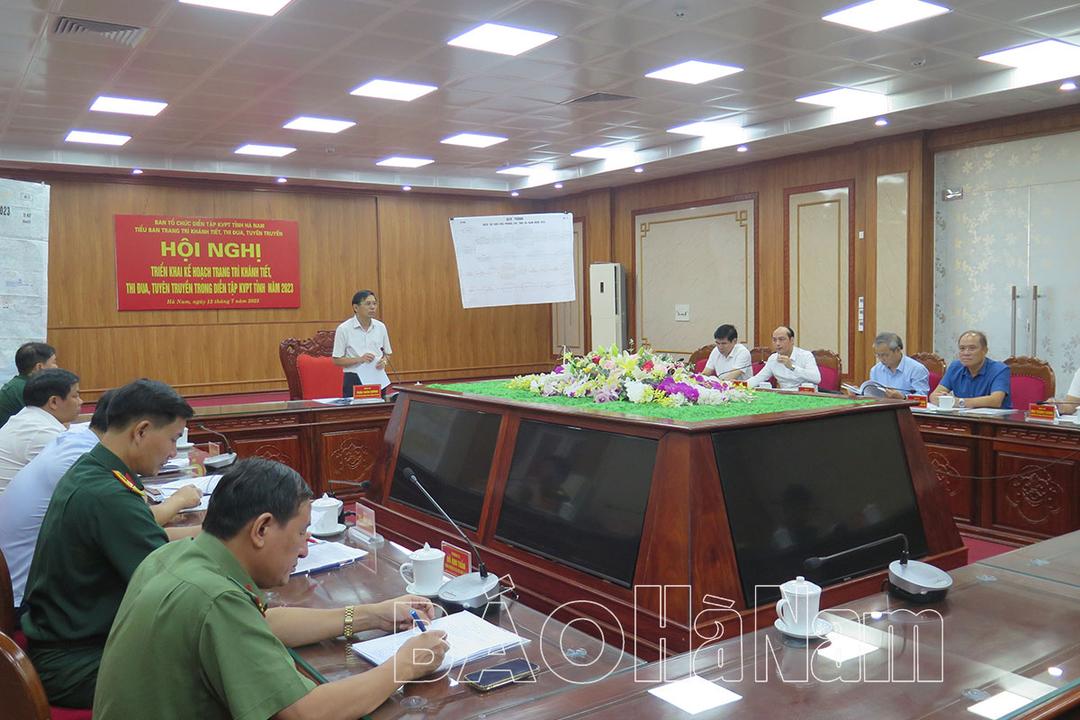 Triển khai kế hoạch trang trí khánh tiết, thi đua, tuyên truyền trong diễn tập khu vực phòng thủ tỉnh
