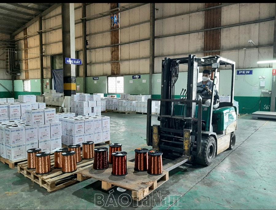 Nhiều ngành công nghiệp trọng điểm có mức tăng trưởng khá