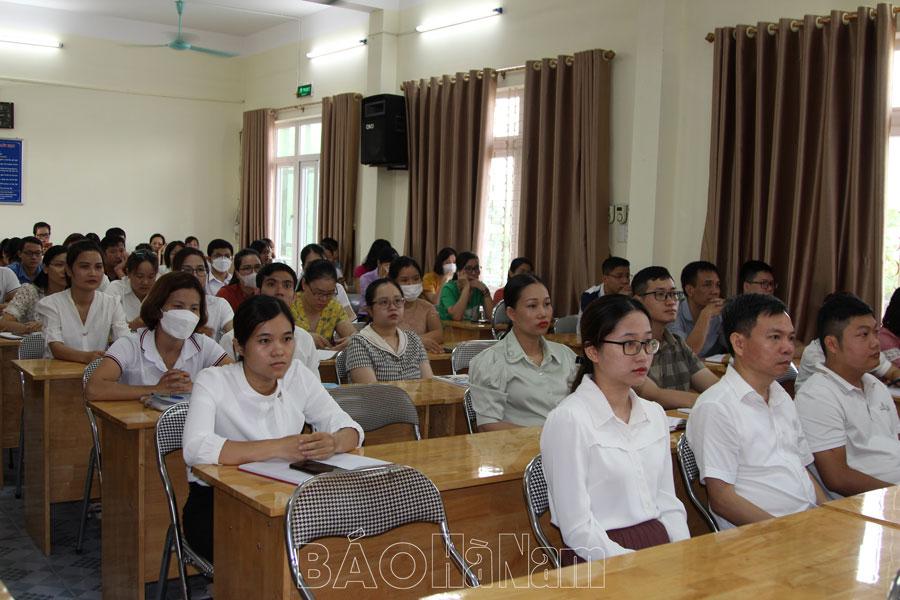 Phòng, chống “bệnh” xa rời thực tiễn