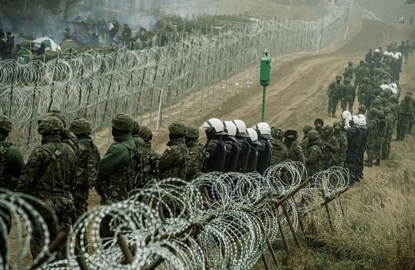 Căng thẳng leo thang, Ba Lan tính điều 10.000 binh sĩ tới biên giới với Belarus