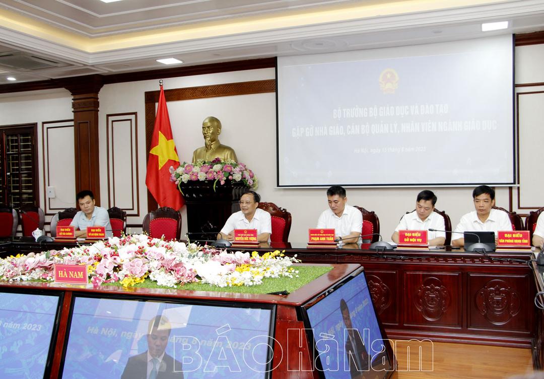 Bộ trưởng Bộ Giáo dục và Đào tạo Nguyễn Kim Sơn gặp gỡ nhà giáo, cán bộ quản lý, nhân viên ngành Giáo dục