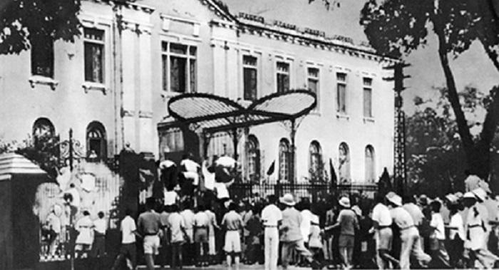 Thắng lợi của Cách mạng Tháng Tám năm 1945 và công tác đấu tranh tư tưởng, lý luận hiện nay